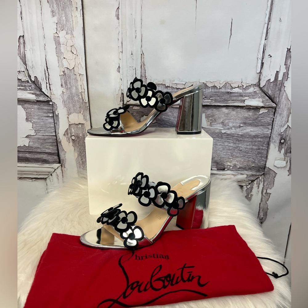 Christian Louboutin Tres Pansy 85 Silver Flower Block Heels Size 38.5